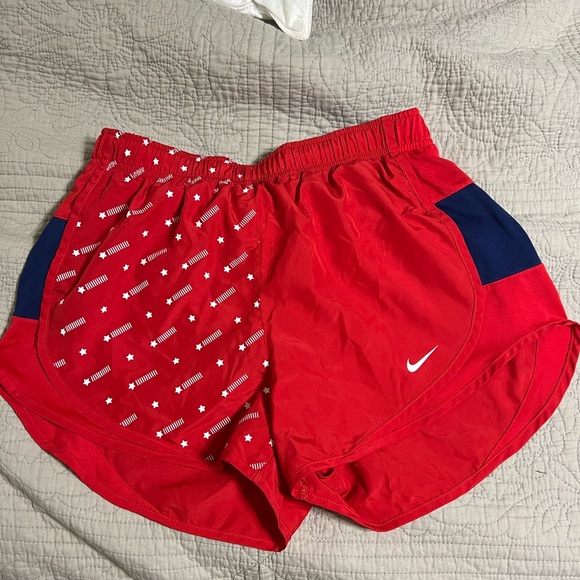 Nike Pants - Nike Tempo Shorts